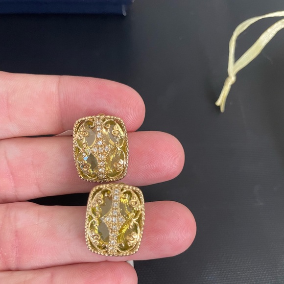 DeLatori Earrings by ALOR - Picture 4 of 17